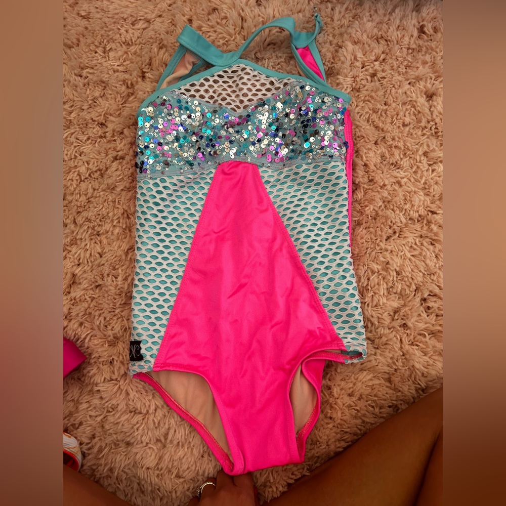 Kandi kouture leo
